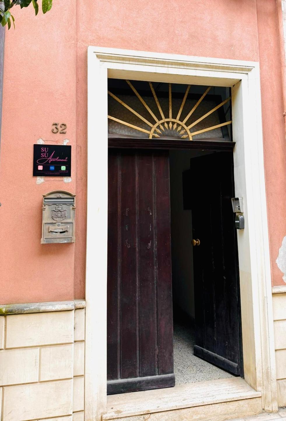 Susu Apartment Brindisi Exterior photo